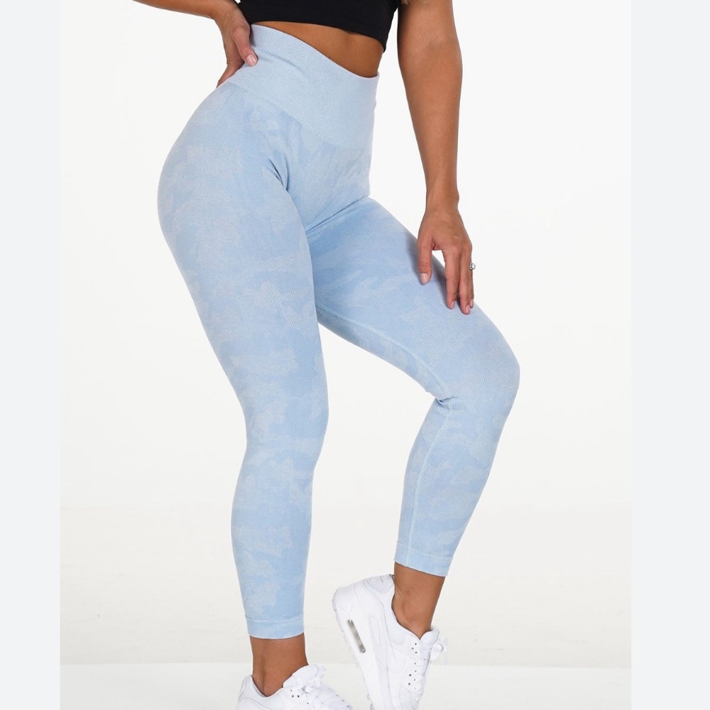 Icy blue camo leggings
